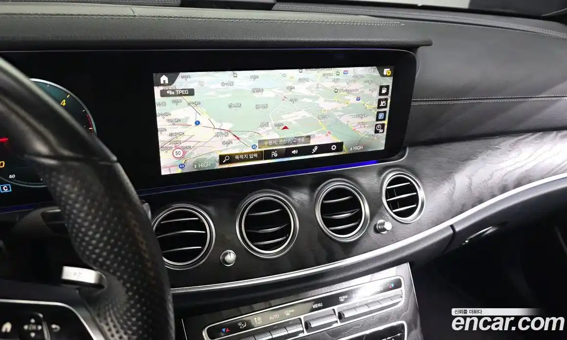 Mercedes-Benz E-Class 2021 1.9 Автомат в Москве № 225185, фото 13