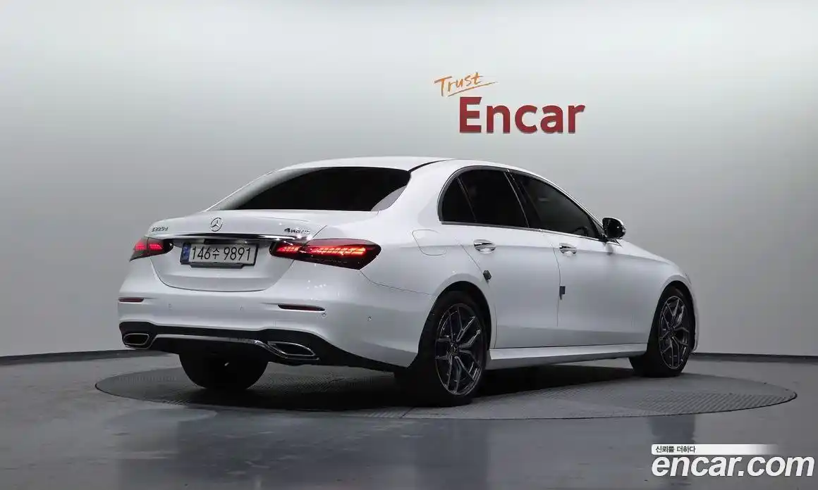 Mercedes-Benz E-Class 2021 1.9 Автомат в Москве № 225185, фото 17