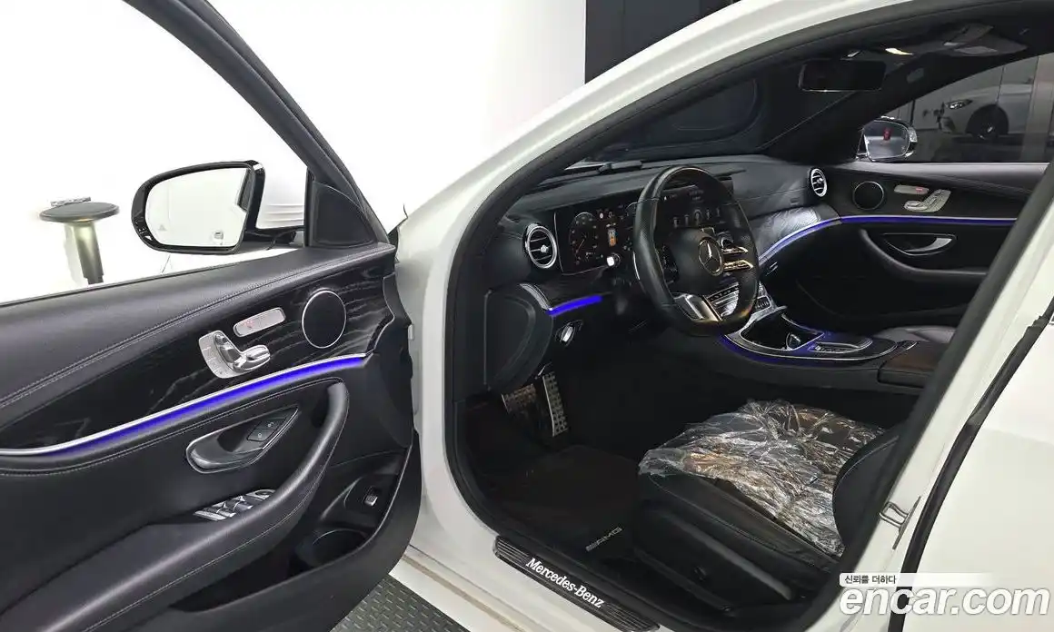 Mercedes-Benz E-Class 2021 1.9 Автомат в Москве № 225185, фото 20