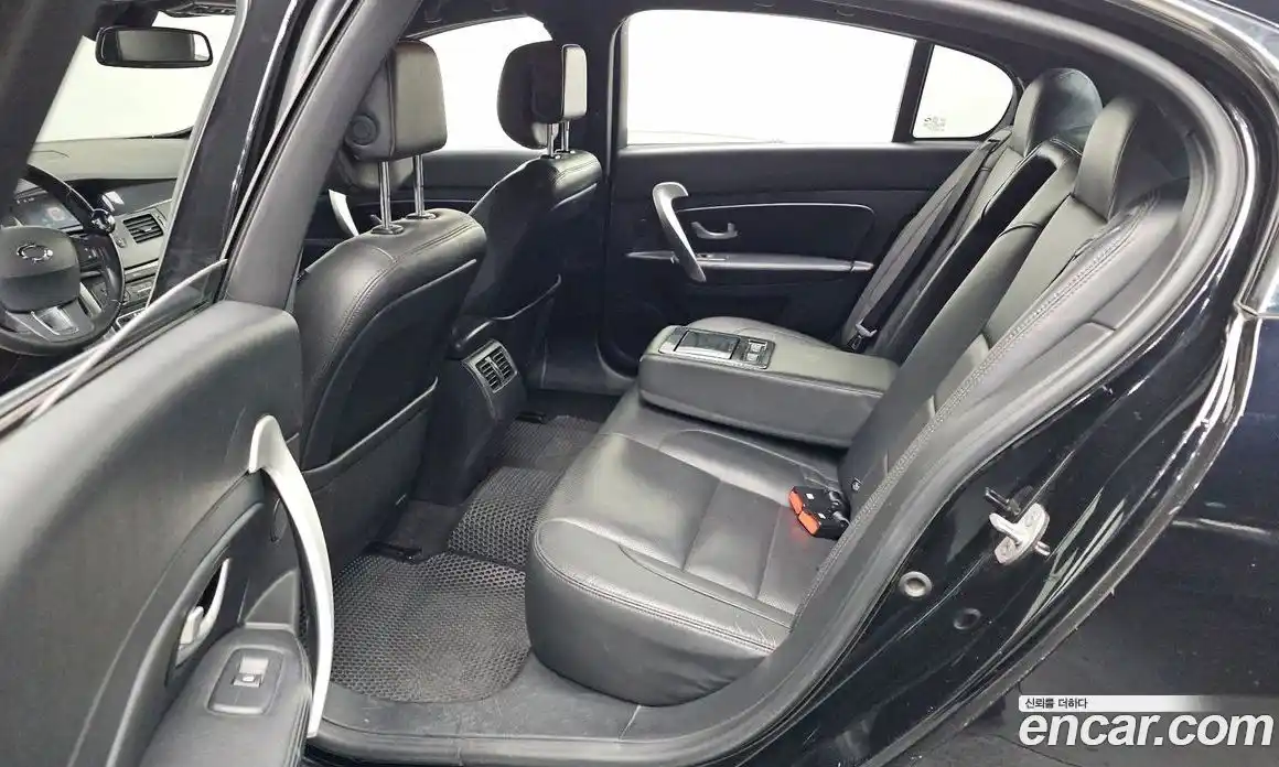 Renault SM5 2016 1.6 Автомат в Москве № 225905, фото 17