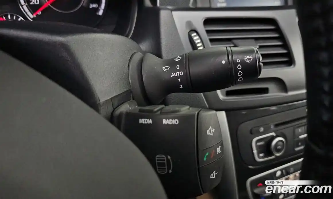 Renault SM5 2016 1.6 Автомат в Москве № 225905, фото 18