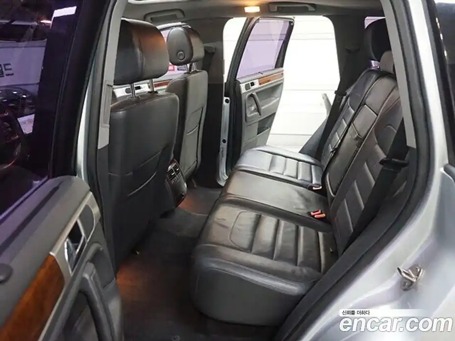 Volkswagen Touareg 2010 3.0 Автомат в Москве № 226416, фото 12