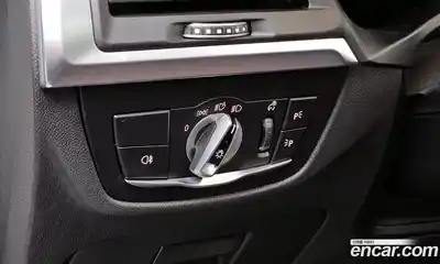 BMW X4 2023 2.0 Автомат в Москве № 228324, миниатюра 2