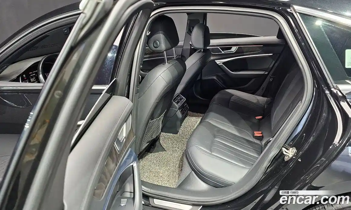 Audi A6 2022 2.0 Автомат в Москве № 229805, фото 8