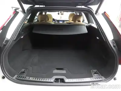 Volvo V90 2025 2.0 Автомат в Москве № 230756, миниатюра 12