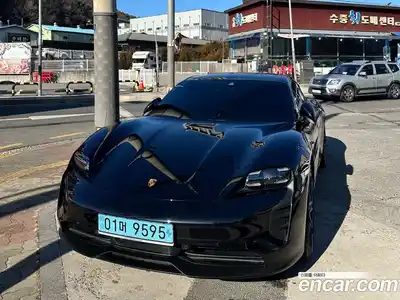 Porsche Taycan, 2023