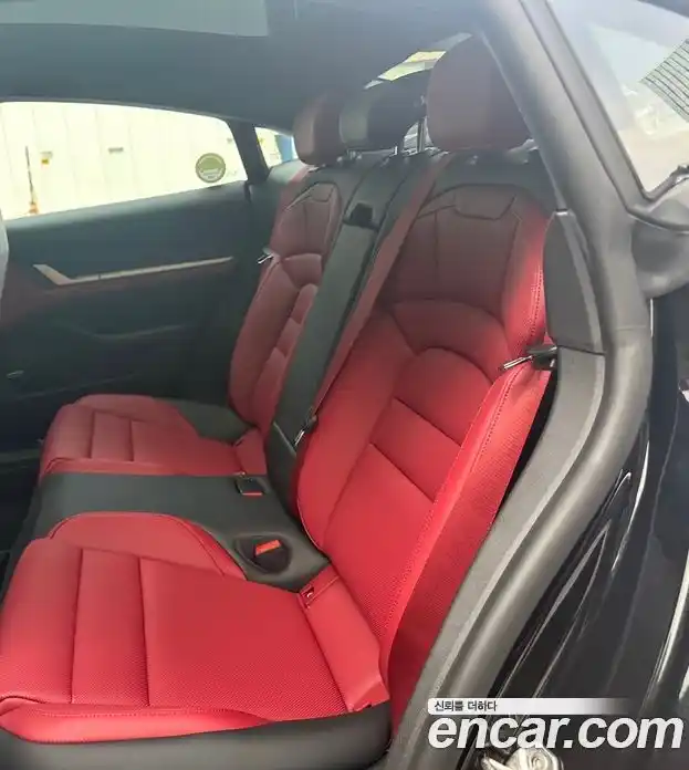 Porsche Taycan 2023 5.0 Автомат в Москве № 231082, фото 5