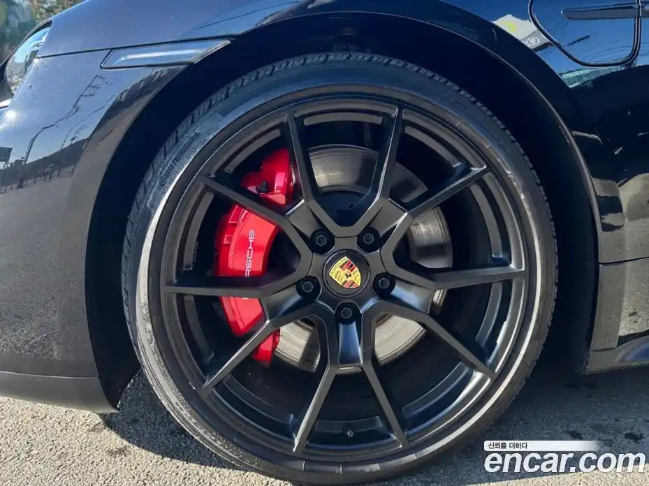 Porsche Taycan 2023 5.0 Автомат в Москве № 231082, фото 10