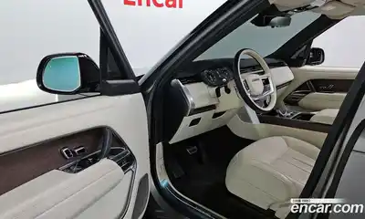 Land Rover Range-Rover 2023 4.4 Автомат в Москве № 231245, миниатюра 11