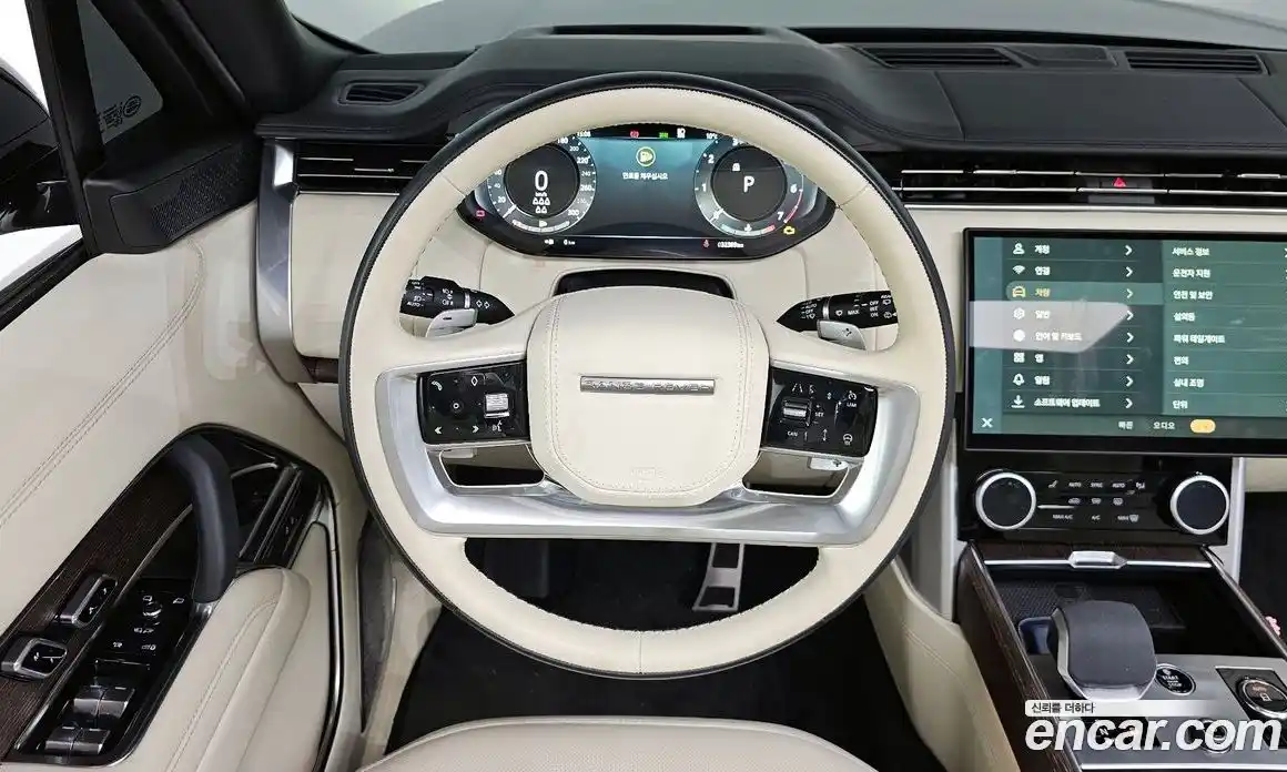 Land Rover Range-Rover 2023 4.4 Автомат в Москве № 231245, фото 13