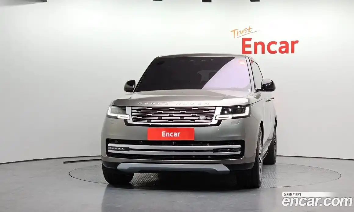 Land Rover Range-Rover 2023 4.4 Автомат в Москве № 231245, фото 3