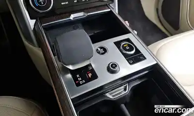 Land Rover Range-Rover 2023 4.4 Автомат в Москве № 231245, миниатюра 9