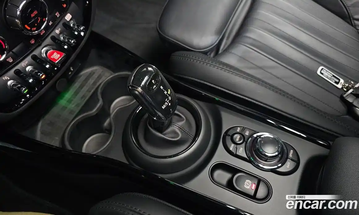 Mini Clubman 2023 2.0 Автомат в Москве № 231430, фото 9