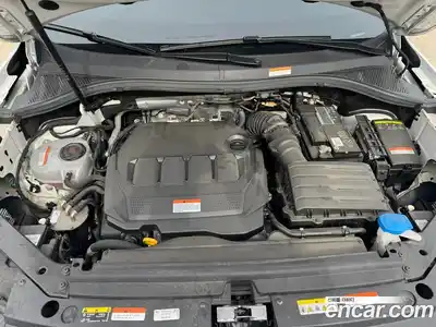 Volkswagen Tiguan 2023 2.0 Автомат в Москве № 232087, миниатюра 6