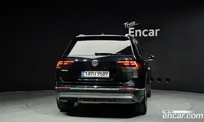 Volkswagen Tiguan 2018 2.0 Автомат в Москве № 232218, миниатюра 4
