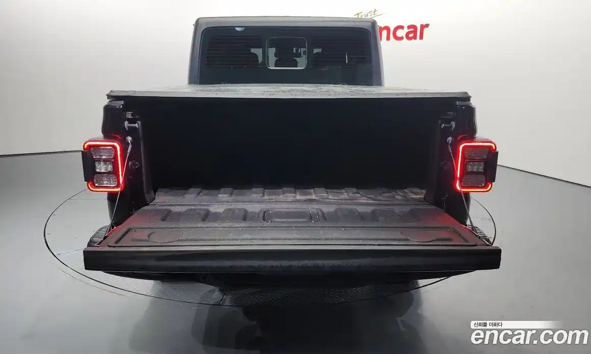 Jeep Gladiator 2021 3.6 Автомат в Москве № 232599, фото 17