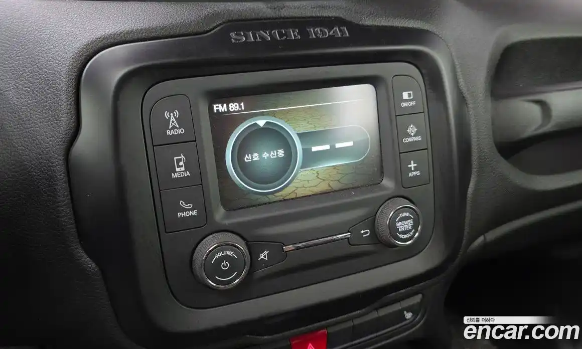 Jeep Renegade 2017 2.4 Автомат в Москве № 232745, фото 16