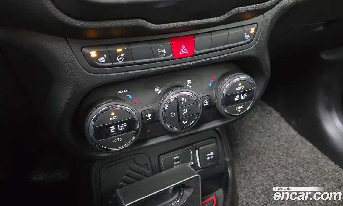 Jeep Renegade 2017 2.4 Автомат в Москве № 232745, фото 6