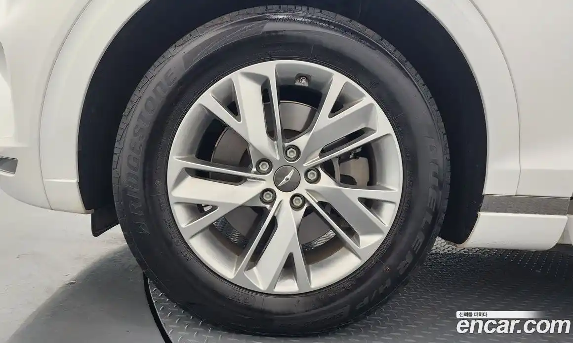 Genesis GV70 2022 2.5 Автомат в Москве № 23475, фото 13