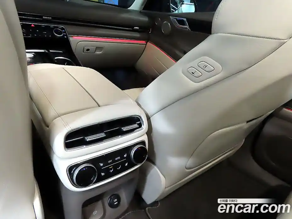 Genesis GV80 2023 2.5 Автомат в Москве № 23806, фото 16