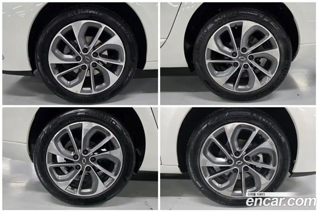 Renault SM3 2015 1.6 Автомат в Москве № 242650, фото 17