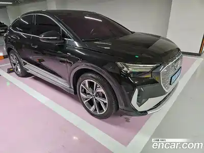 Audi Q4 e-tron 2022 Автомат в Москве № 250088, миниатюра 4