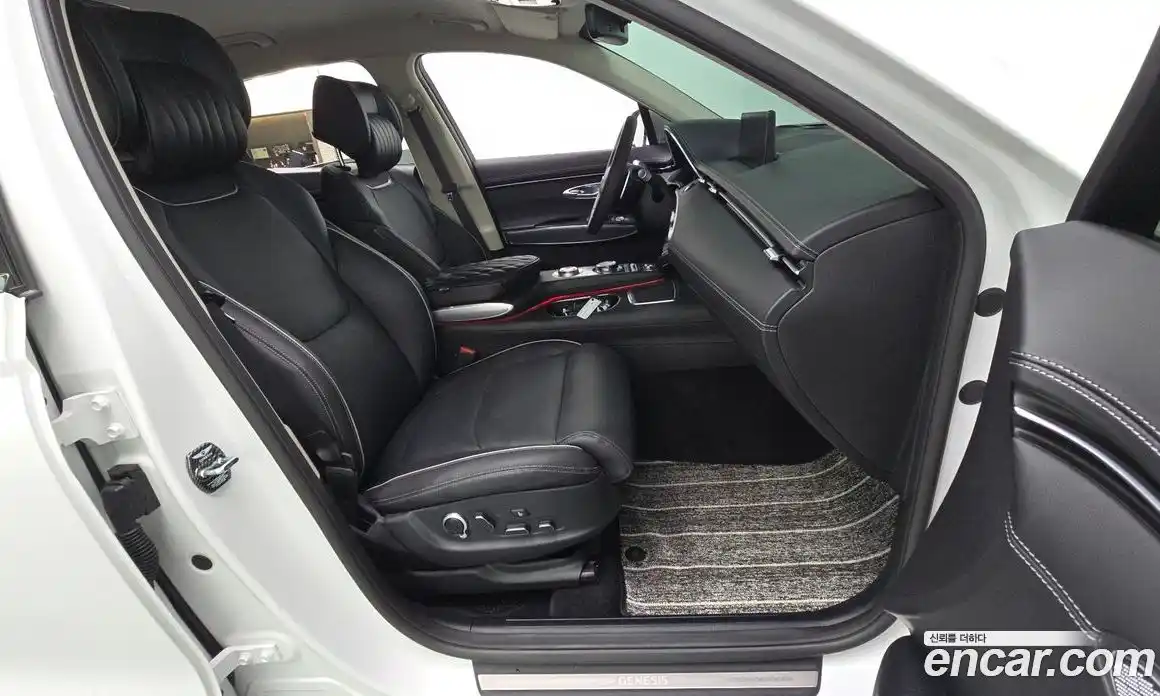 Genesis GV70 2023 2.5 Автомат в Москве № 25299, фото 11