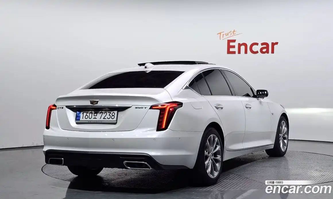 Cadillac CT5 2022 2.0 Автомат в Москве № 256386, фото 16
