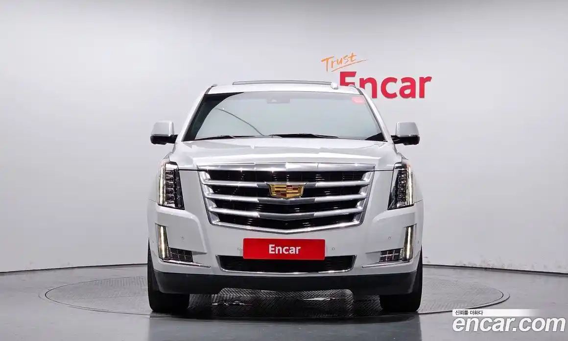 Cadillac Escalade 2018 6.2 Автомат в Москве № 256471, фото 13