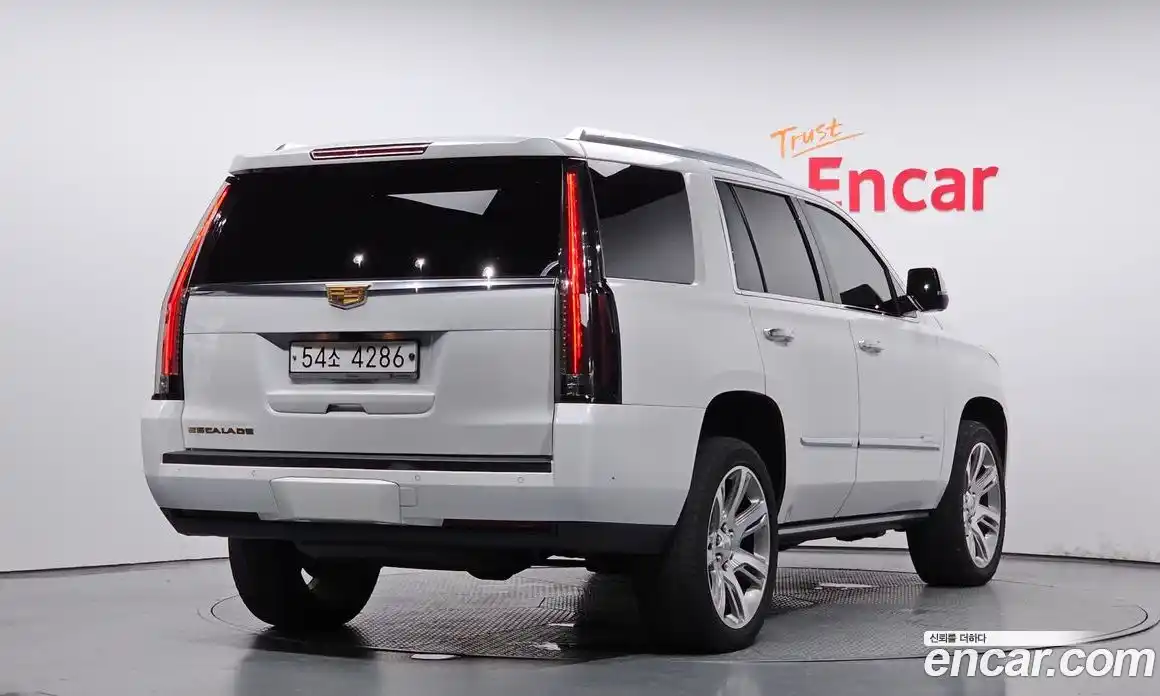 Cadillac Escalade 2018 6.2 Автомат в Москве № 256471, фото 17