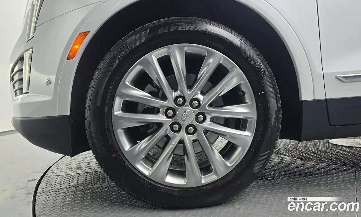 Cadillac XT5 2019 3.6 Автомат в Москве № 256483, фото 14