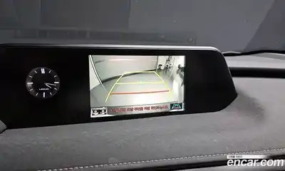 Lexus UX 2022 2.0 Автомат в Москве № 275383, миниатюра 3