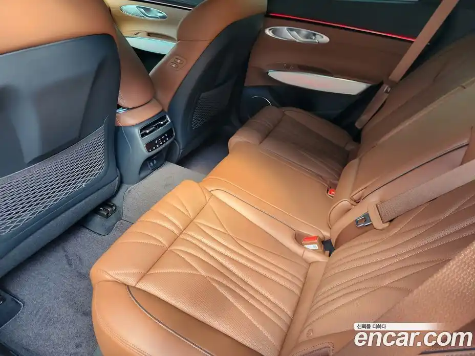 Genesis GV70 2025 2.5 Автомат в Москве № 27729, фото 15