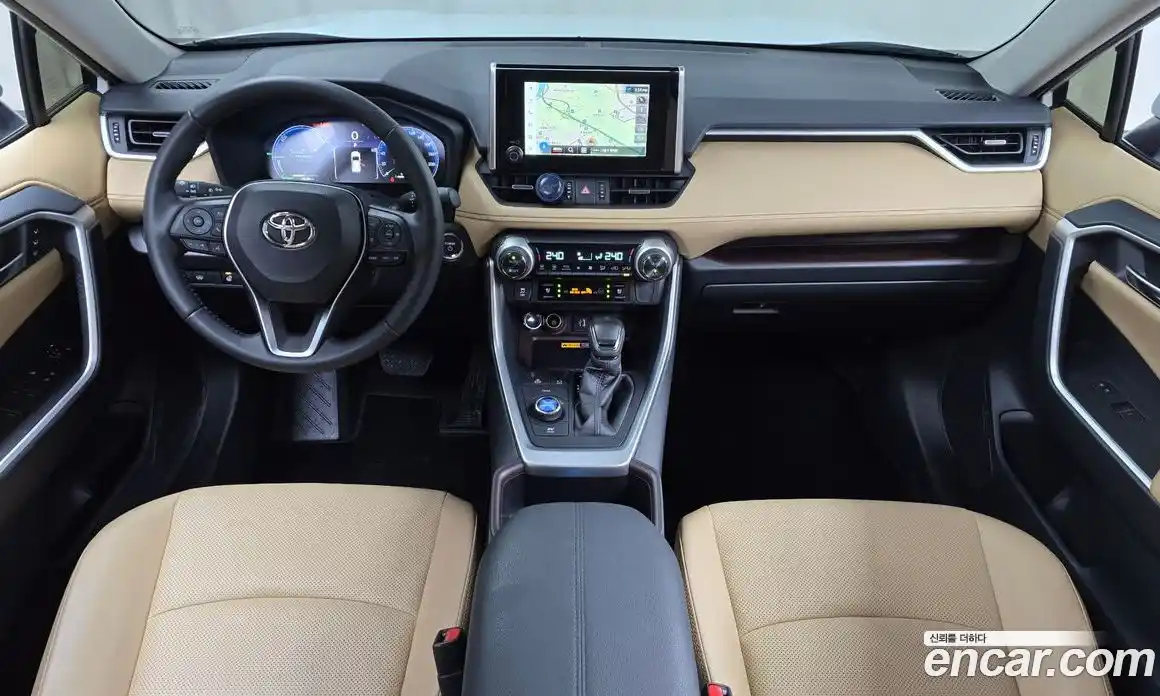 Toyota RAV4 2025 2.5 Автомат в Москве № 279212, фото 14