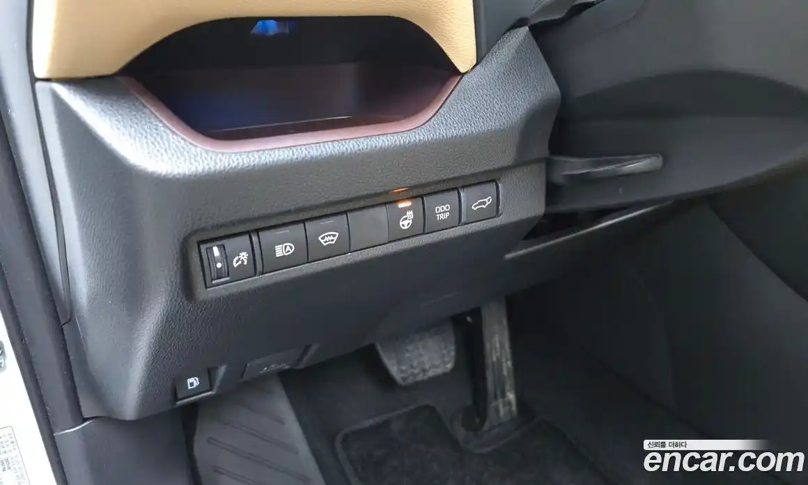 Toyota RAV4 2025 2.5 Автомат в Москве № 279212, фото 15