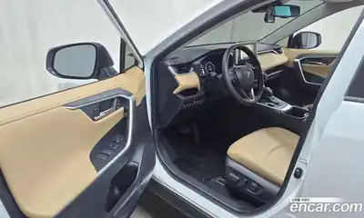 Toyota RAV4 2025 2.5 Автомат в Москве № 279212, миниатюра 8