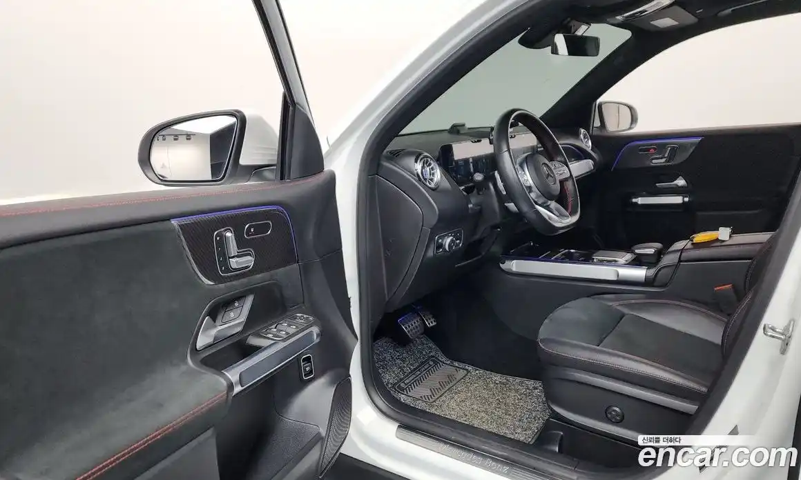 Mercedes-Benz GLB-Class 2021 2.0 Автомат в Москве № 288496, фото 18