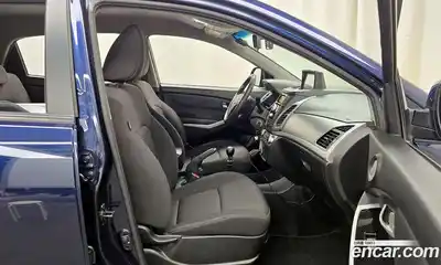 SsangYong Korando 2015 2.0 Механическая в Москве № 29385, миниатюра 4