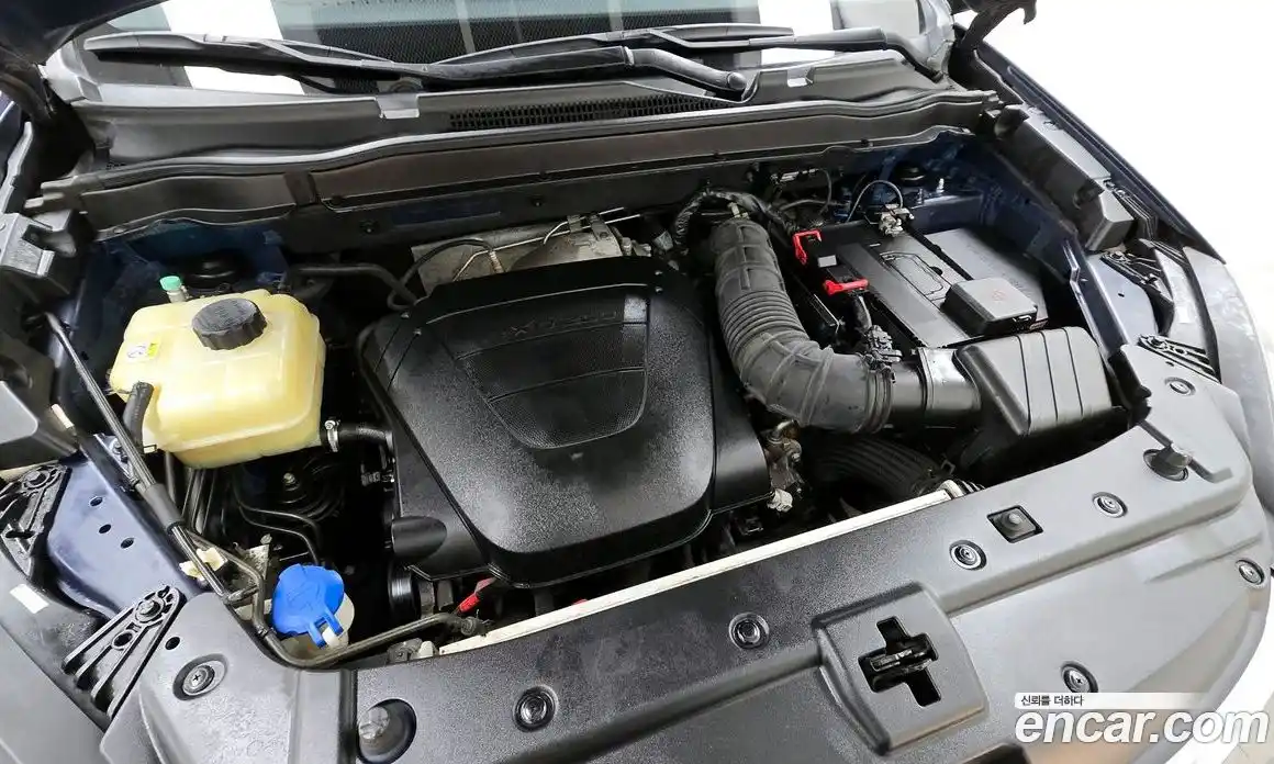 SsangYong Korando 2015 2.0 Механическая в Москве № 29385, фото 5