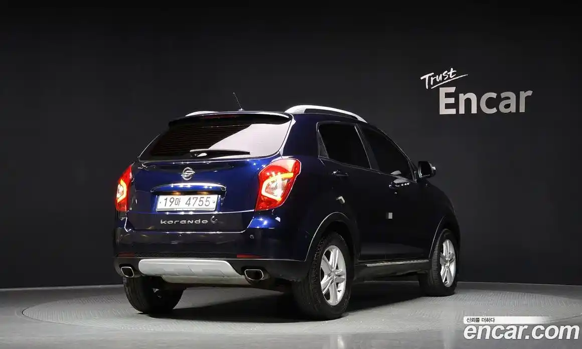 SsangYong Korando 2015 2.0 Механическая в Москве № 29385, фото 6