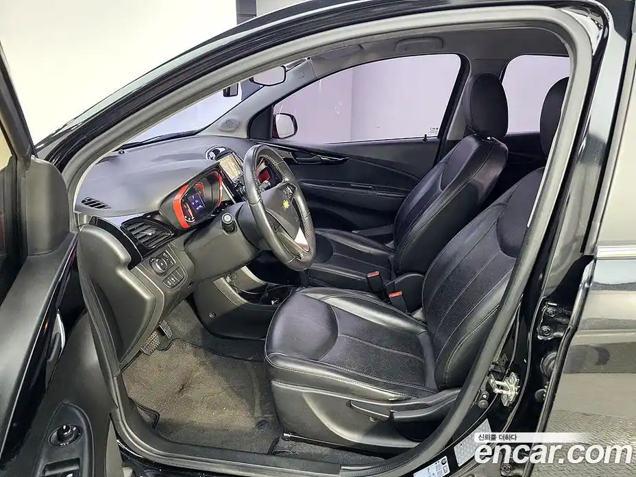 Chevrolet Spark 2017 1.0 Автомат в Москве № 297703, фото 7