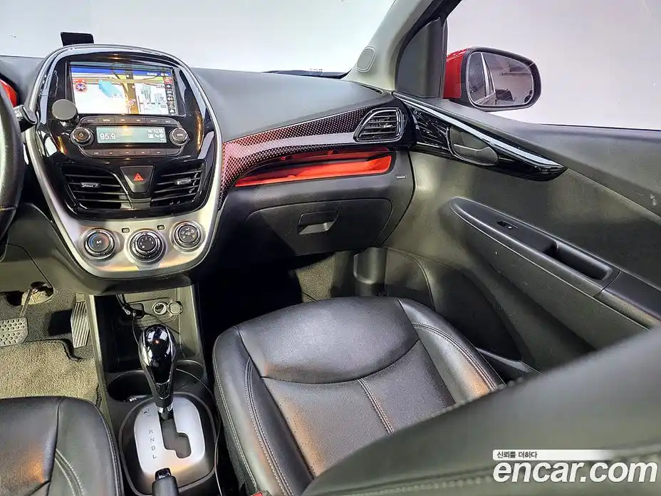 Chevrolet Spark 2017 1.0 Автомат в Москве № 297703, фото 9