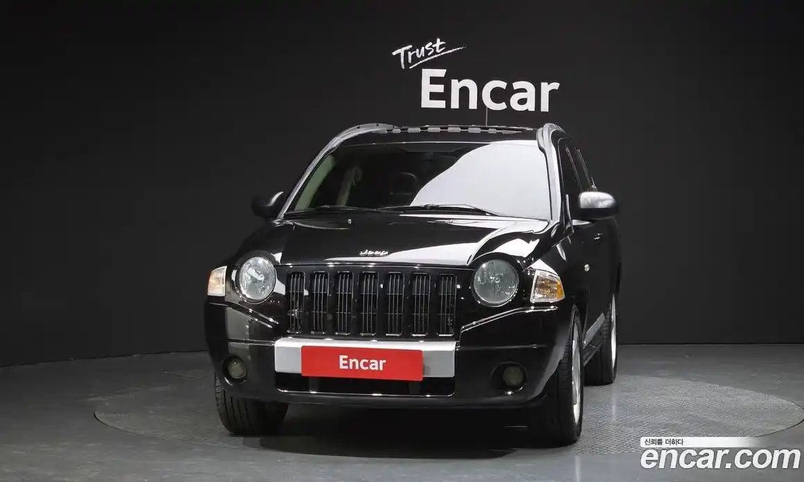 Jeep Compass 2009 2.4 Автомат в Москве № 302452, фото 17