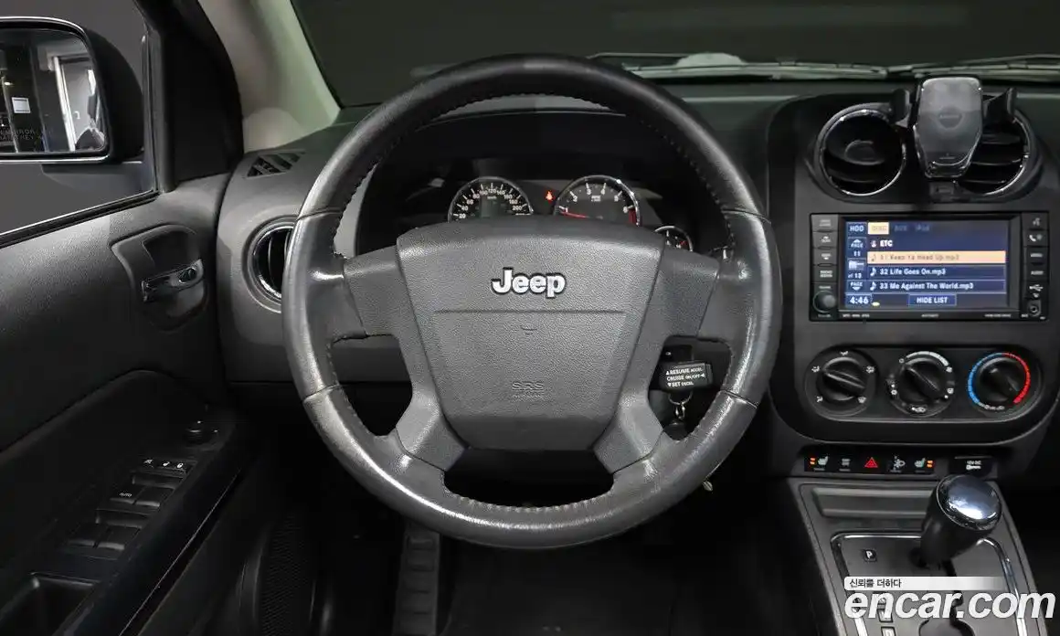 Jeep Compass 2009 2.4 Автомат в Москве № 302452, фото 20