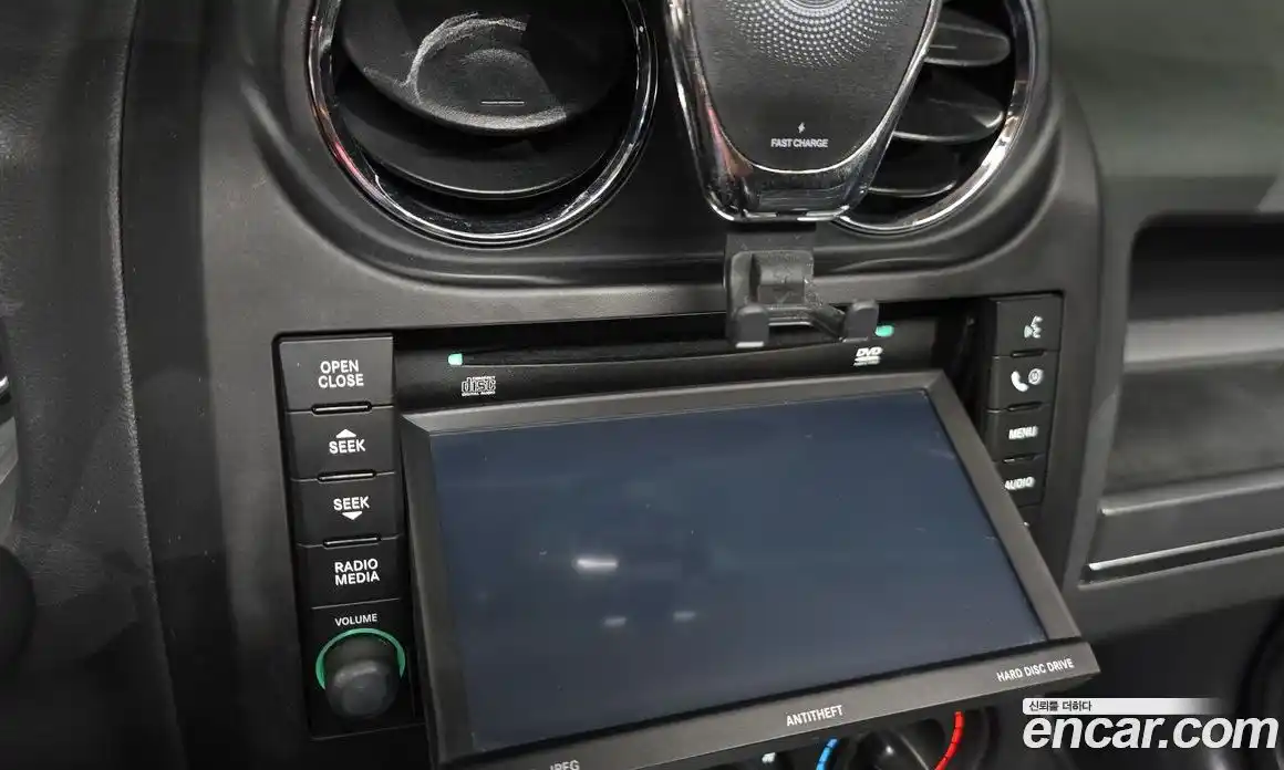 Jeep Compass 2009 2.4 Автомат в Москве № 302452, фото 6