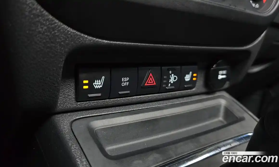 Jeep Compass 2009 2.4 Автомат в Москве № 302452, фото 7