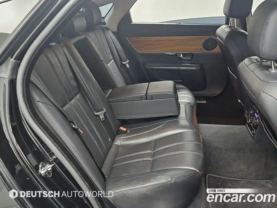 Jaguar XJ 2013 2.0 Автомат в Москве № 305201, фото 12