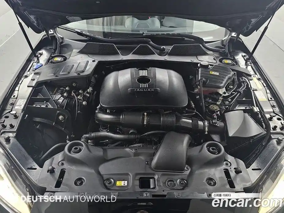 Jaguar XJ 2013 2.0 Автомат в Москве № 305201, фото 6