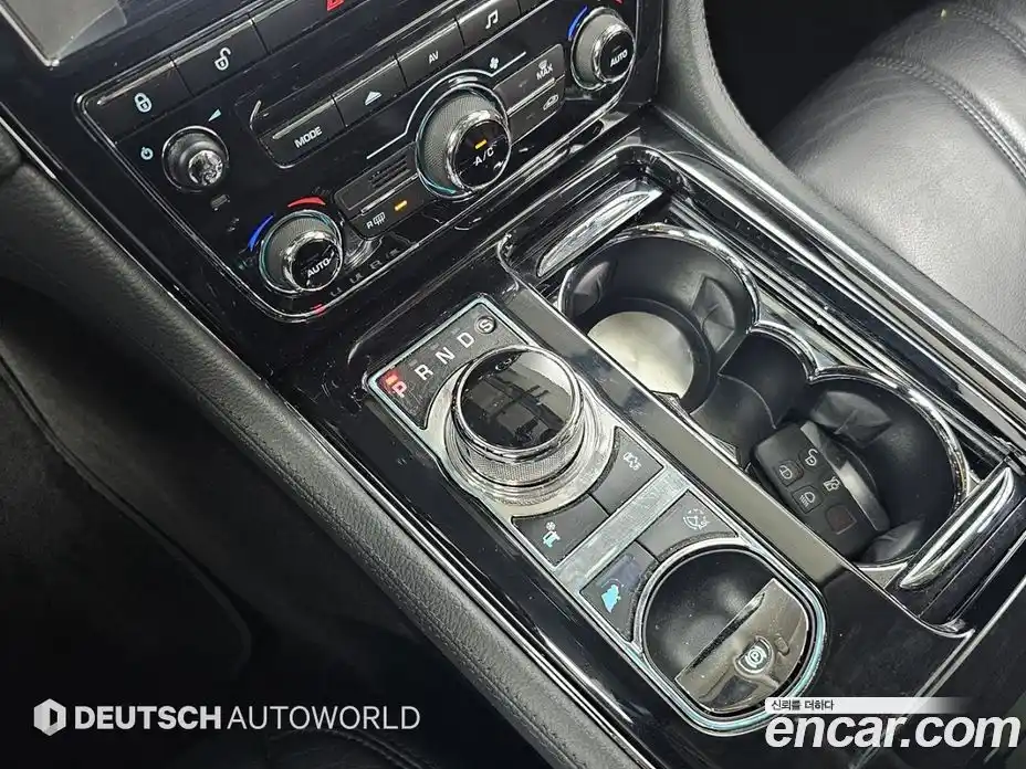 Jaguar XJ 2013 2.0 Автомат в Москве № 305201, фото 9