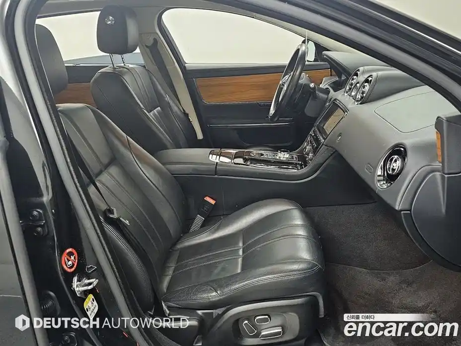 Jaguar XJ 2013 2.0 Автомат в Москве № 305201, фото 10